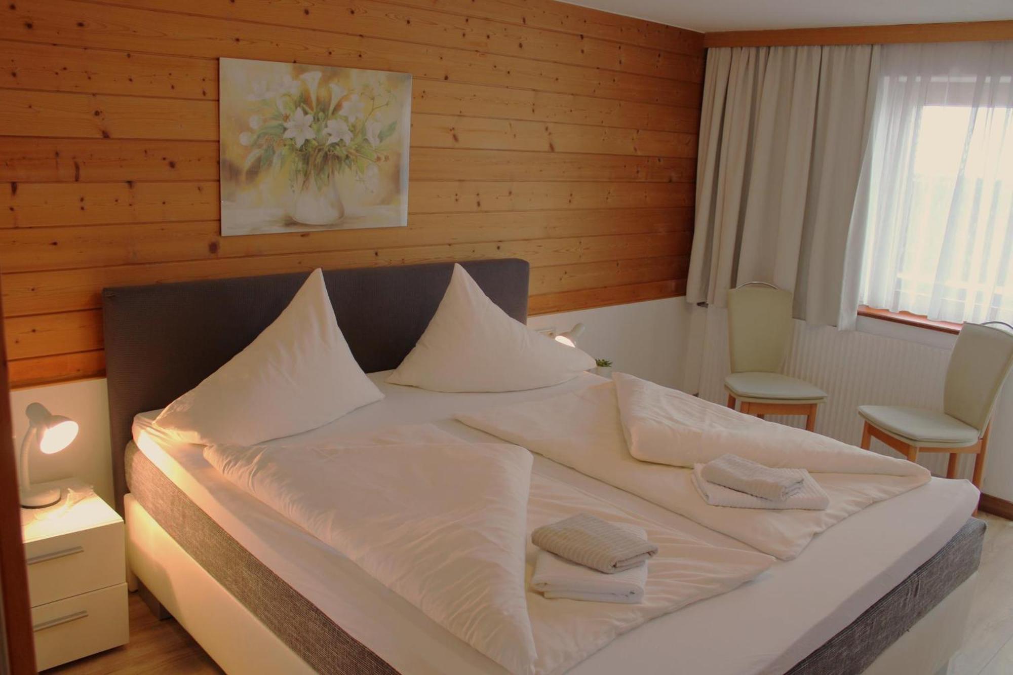 Alpenfeder Landhaus Heidi 쉬룬즈 외부 사진